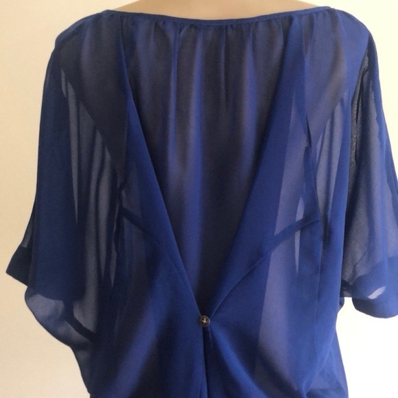 Dex sheer unique top - Picture 4 of 5